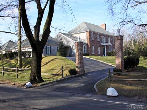 Traditional Center Hall Colonial, 10' Ceilings, Large Formal Dining Room With Fireplace, Butler's Pantry, Master Bedroom With His And Her Bathrooms. 4 Bedrooms On 2nd Floor With 2 Connecting Bathrooms, Attached 4 Car Garage. Detached 1 Bedroom Cottage Approx. 600 Sq. Ft. 