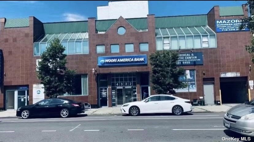 Commercial Lease in Woodside - 50th  Queens, NY 11377