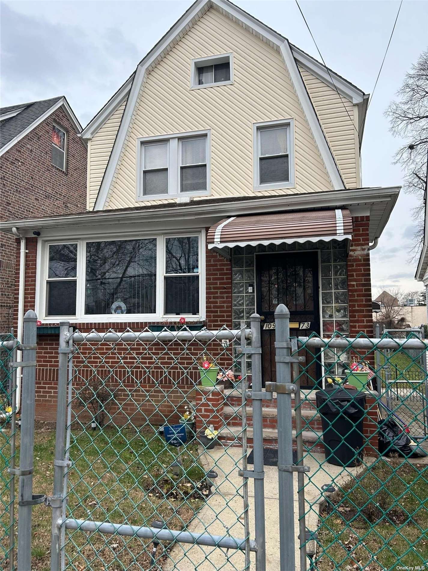 Single Family in Jamaica - 205th  Queens, NY 11412