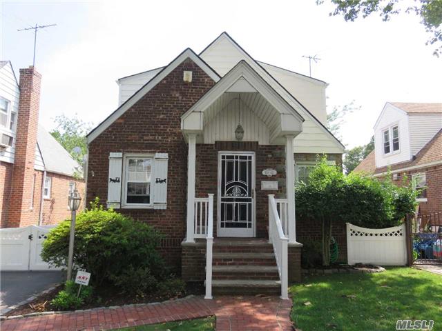 Beautiful Oversized Detached Brick 1 Family Featuring: Large Living Room, Formal Dining Room, Eat-In Kitchen, 4 Bedrooms, Large Deck, Detached Garage, Finished Basement W/Separate Entrance, Large Yard, Great Location Near Lie, Close All The Shops And Transportation Plus Much More!