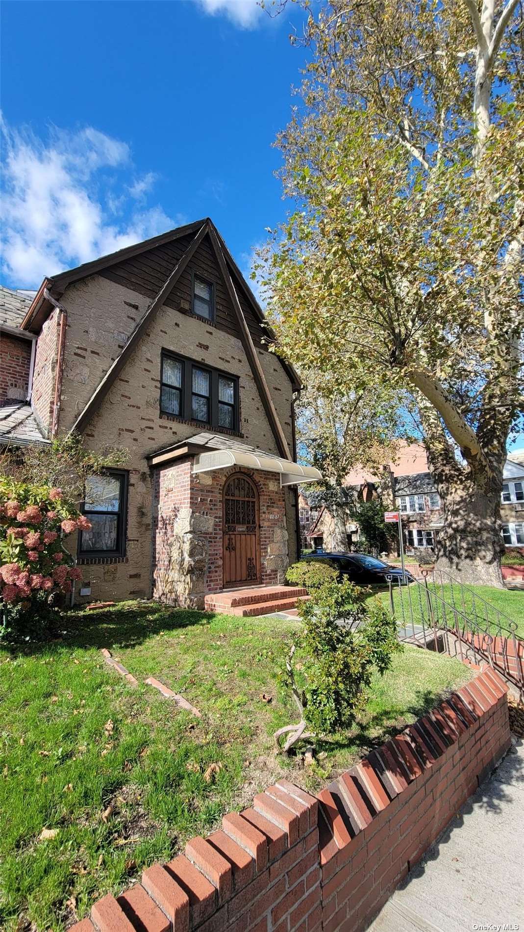 Single Family in Rego Park - 62nd  Queens, NY 11374