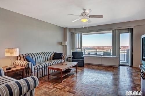 Rarely Available High-Rise Luxury Apt On High Floor Located In The Much Sought After Enclave Of Beechhurst! Gated Community, Wall To Wall Windows Providing Spectacular Waterviews As Well As Of The Whitestone & Throgs Neck Bridge! Private Terrace, Heated Pool, Dock, Doorman, Gym, Laundry On Each Floor, Concierge, Valet Parking & Much More! Don't Miss Out On This Extraordinary Opp