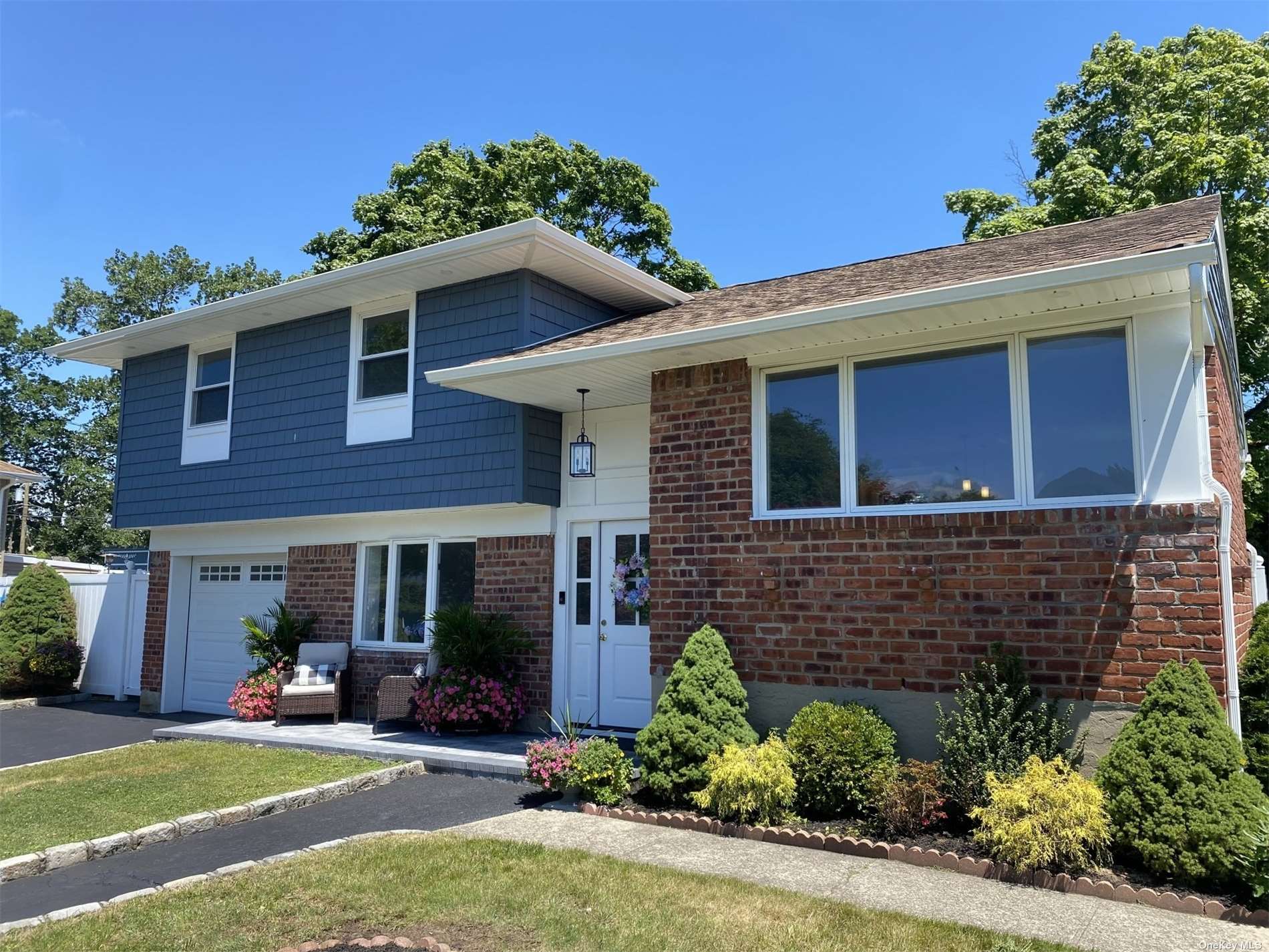 Listing in East Islip, NY