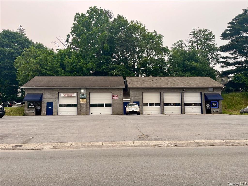 Commercial Lease in Middletown - North  Orange, NY 10940