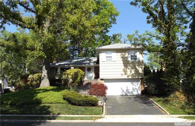 Spacious & Sunny 3 Br Split Level Home On Quiet Street In New Salem.