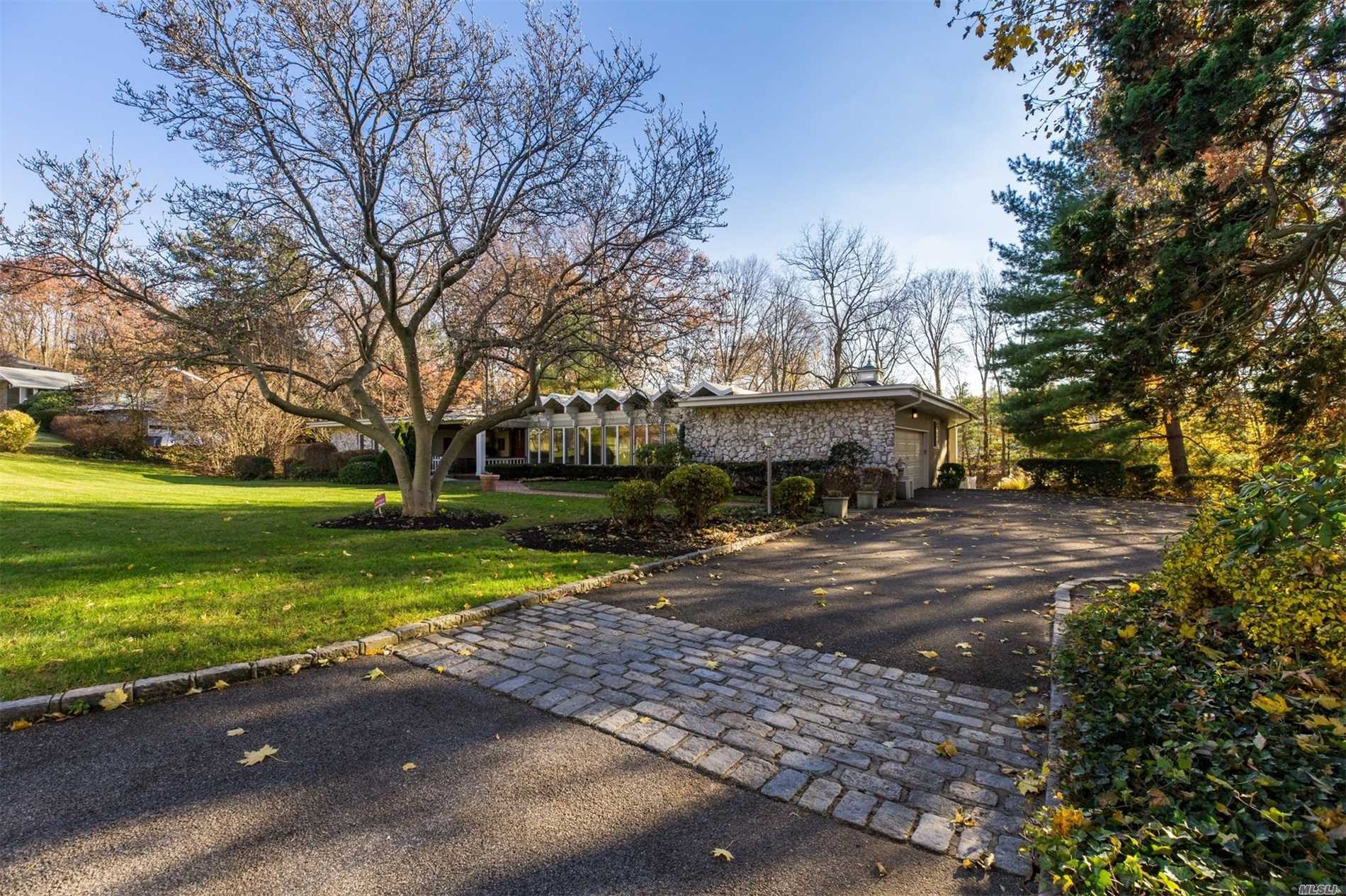 New To Market!!! This Stunning 1-Story Residence Was Custom Built In 1966 And Is The Essence Of Mid-Century Modern, Offering A Timeless Contemporary Design And Remarkable Features (See List). Located In Glen Cove&rsquo;s Estate Area, Part Of Long Island&rsquo;s Famed Gold Coast. Glen Cove Golf Course.Total Elec/Heat=$5, 400/Year!! Low Taxes Too.