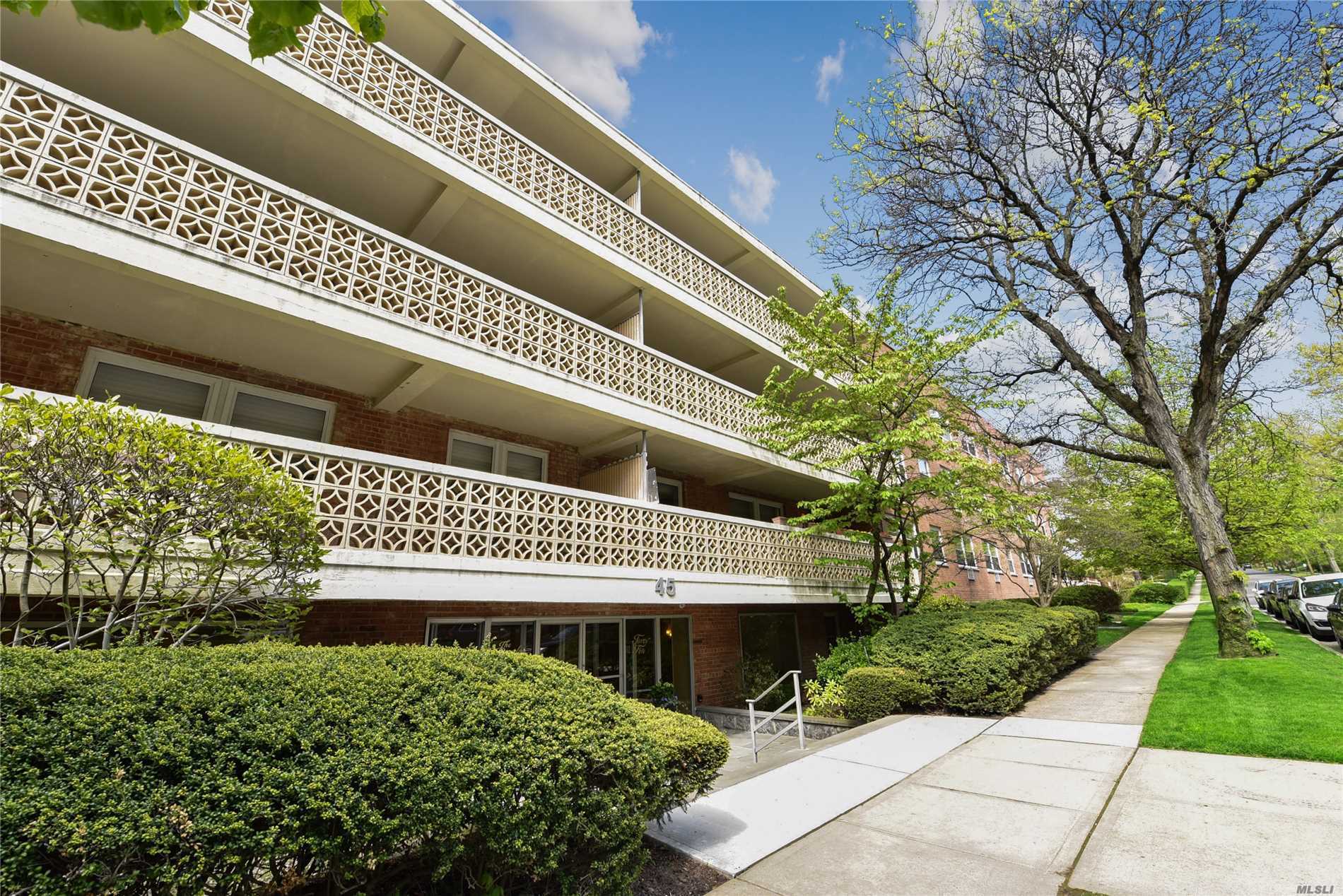 Great Neck Plaza: Looking for that TOP FLOOR, 2 Bed, 2 Bath apt with a giant TERRACE? / New to Market this South Facing 1300 sq foot Co-op has it all! / Elegant renovation of the Kitchen + 2 Full Baths / Stunning medium brown wood floors / Upscale Moldings + Architectural Details / So many large closets, you can&rsquo;t believe you are in an apartment! / Split Bedroom Layout allows for privacy / Master Suite feels like a Hotel / GN South close to LIRR + Town / Really something Special /