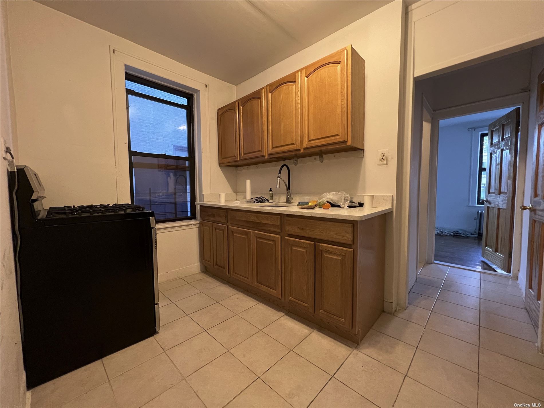 Apartment in Astoria - 27th Street  Queens, NY 11105