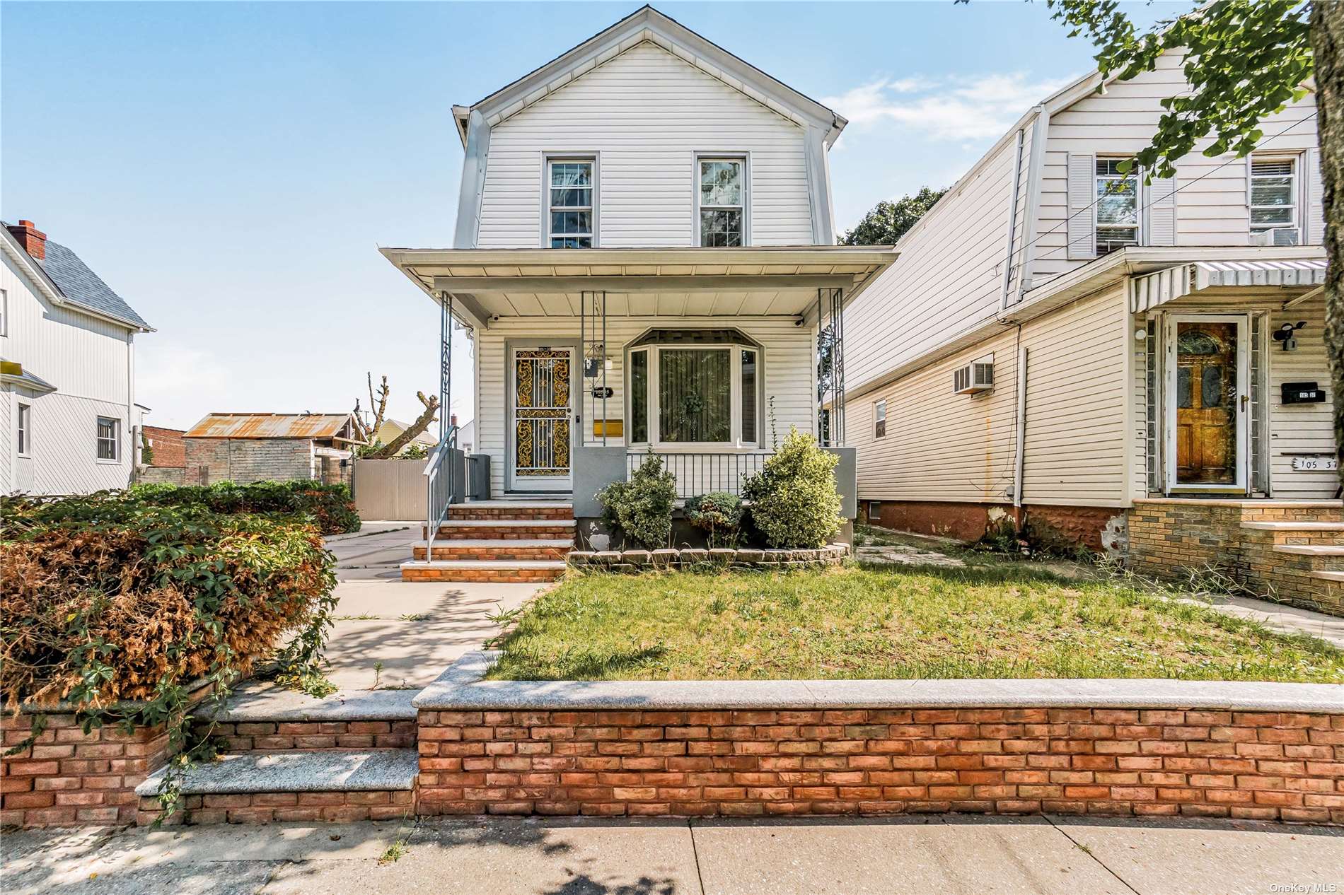 Single Family in Ozone Park - 86th  Queens, NY 11417