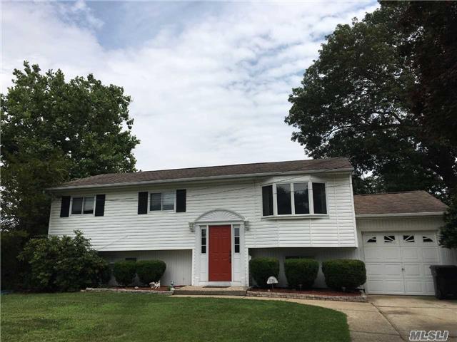 A Home In W. Islip For This Price? Here&rsquo;s Your Chance To Get Into This Amazing Community At An Amazing Price! It Is Almost Unimaginable To Get Into W. Islip, W A House This Big, With Such Low Taxes! 4 Bedrooms/2 Baths/M-D Capability/Cac/Granite Kitchen/Brand New Carpeting You Have To See This One!