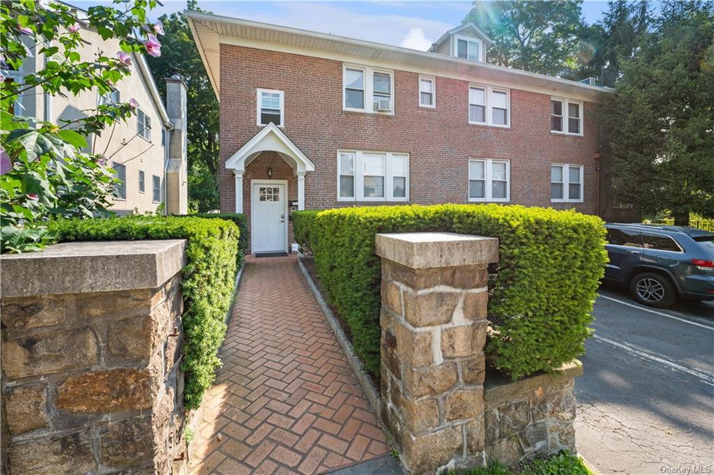 Two Family in Mamaroneck - Palmer  Westchester, NY 10543