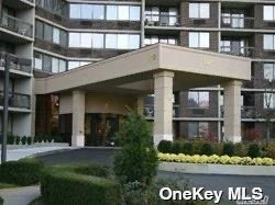 Apartment in Bayside - Bay Club Dr  Queens, NY 11360