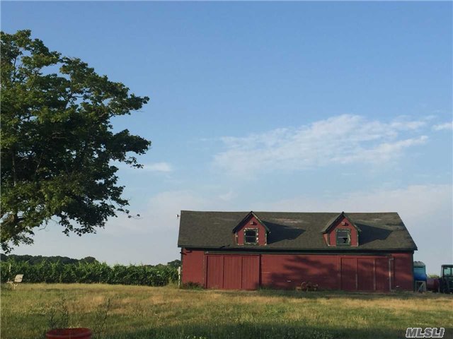 Rolling Field Planted In Chardonnay W/Large Agricultural Storage Barn Ac Zone Allows Full Develpment Potential - 2 Acre Residential