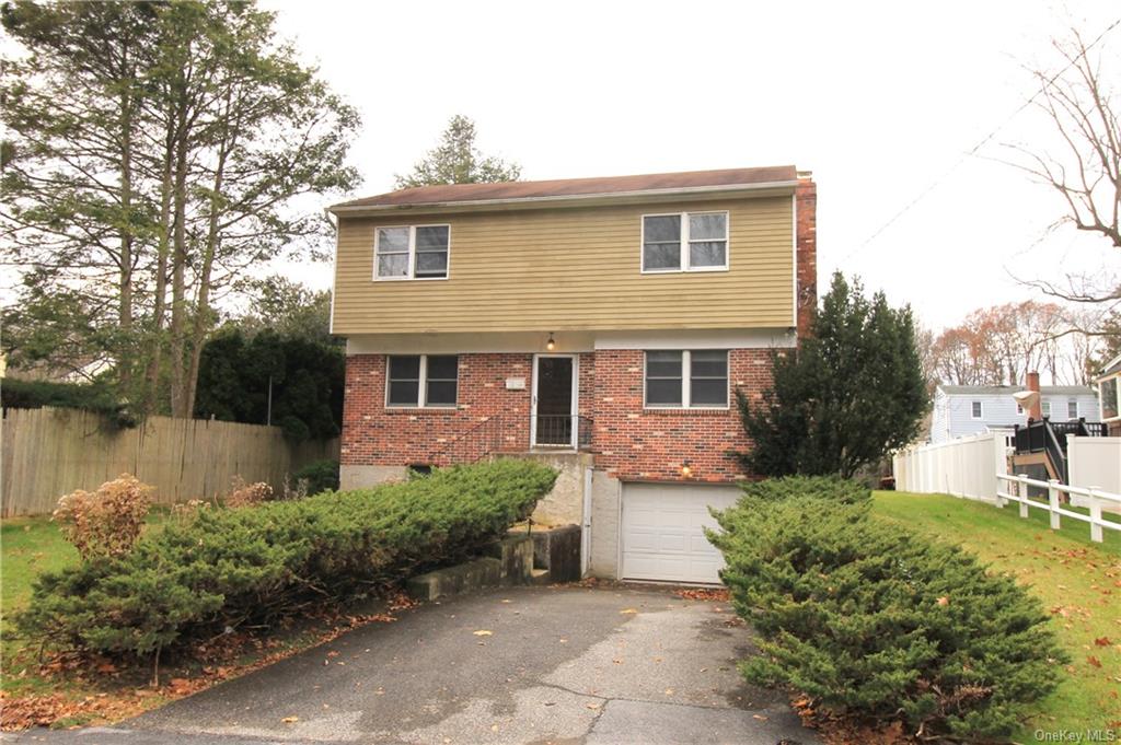 Single Family in White Plains - Commerce  Westchester, NY 10605