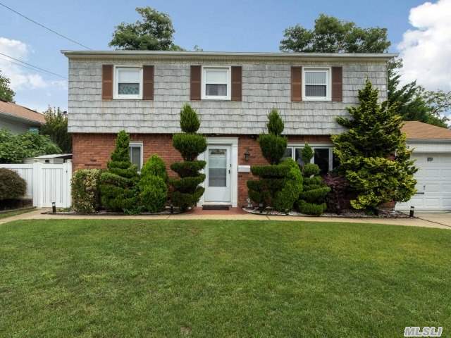 Front To Back Colonial Split Offers 8 Rooms With Open Layout Kitchen/Fdr/Family Rm  Wood Fireplace And Vaulted Ceilings. New Kitchen W/Island Granite Ss & New Upstairs Bath,  Hardwood Flrs,  Surround Sound,  Media Room In Basement,  Sun-Awning,  Pavers Professionally Landscaped Fenced Lighted Yard Ag Pool Heat Pump,  Euro Cac, 200 Amps,  Gas Generator 10, 000 Watt. Star $1, 377.94