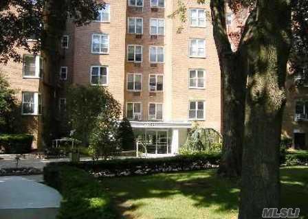 Quiet, Comfortable, 2 Bedroom Co-Op In Bay Terrace. Close Transportation(Q28, 2 Express Buses) Shopping ( Bay Terrace Mall),  Schools (Bayside Hs,  Ps169,  Bell Academy ) & Recreation Areas.