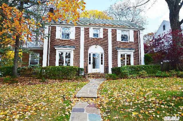 Vill Of Gn Plaza.Traditional Brick C/H Colonial W/Architectural Details & Elegance. This 'Wyngate'  Home Has 4 Brs  Upstairs W/Fab Mstr Rm W/ Tray Ceiling, Terrace Off Mb New Kit With Wood Cabinets&Granite Counters W/Top Of The Line Appliances,  Lr,  Dr,  Den W/Dble Sided Fpl,  Bth W/Guest Rm. 1.5 Car Gar. Wonderful Fin Bsmt W/Lrg Plyrm,  Gym & Lots Of Storage. Near All,  A Gem!