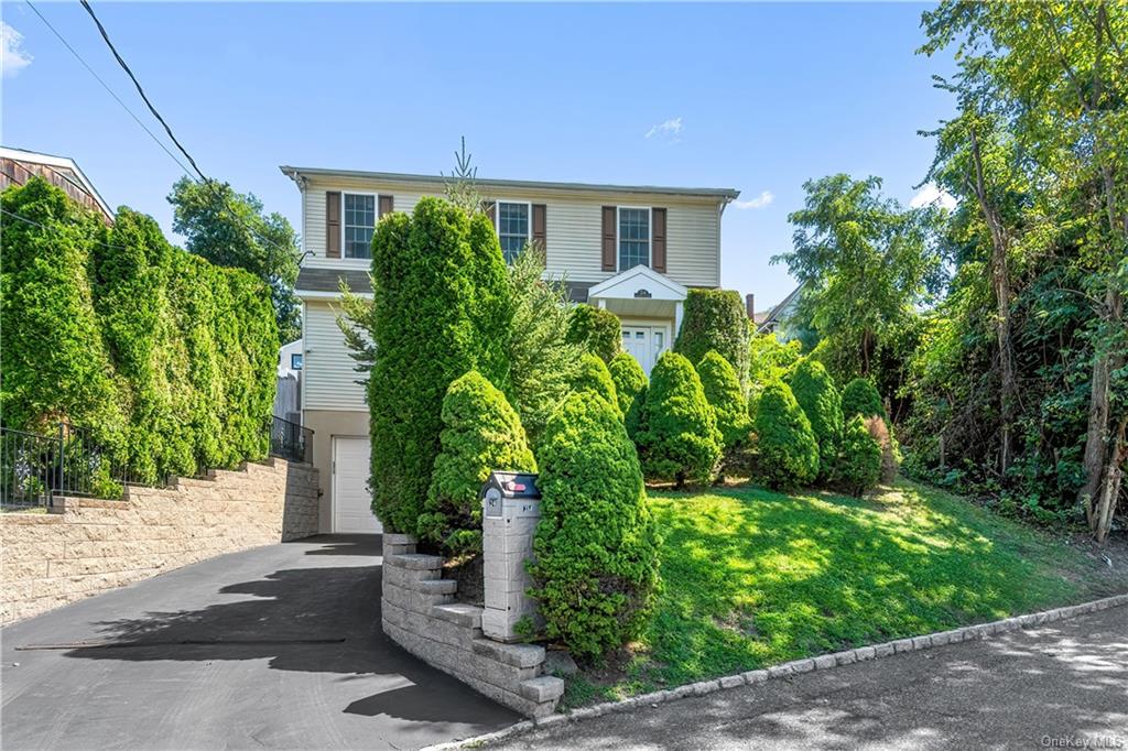 Single Family in Yonkers - Woodrow  Westchester, NY 10710