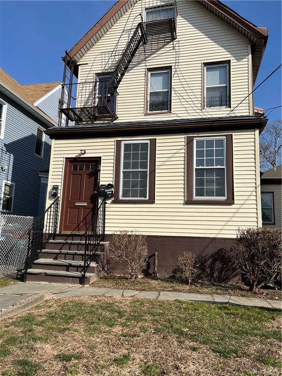 Three Family in Mount Vernon - 11th  Westchester, NY 10550