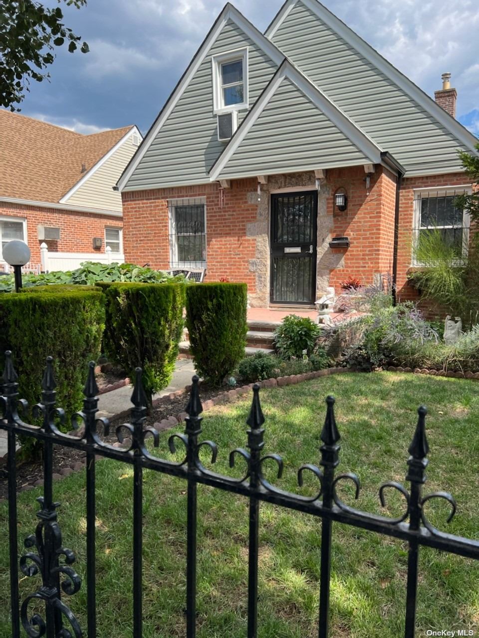 Listing in Cambria Heights, NY