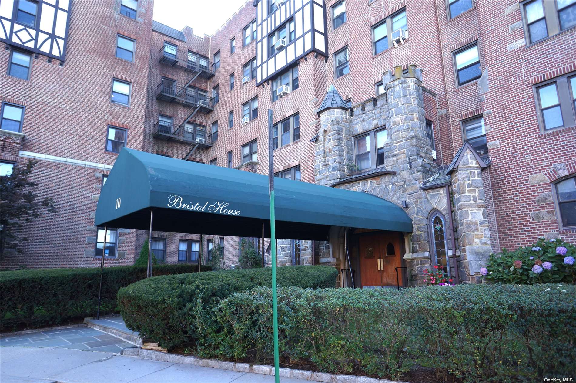 Apartment in White Plains - Nosband  Westchester, NY 10605
