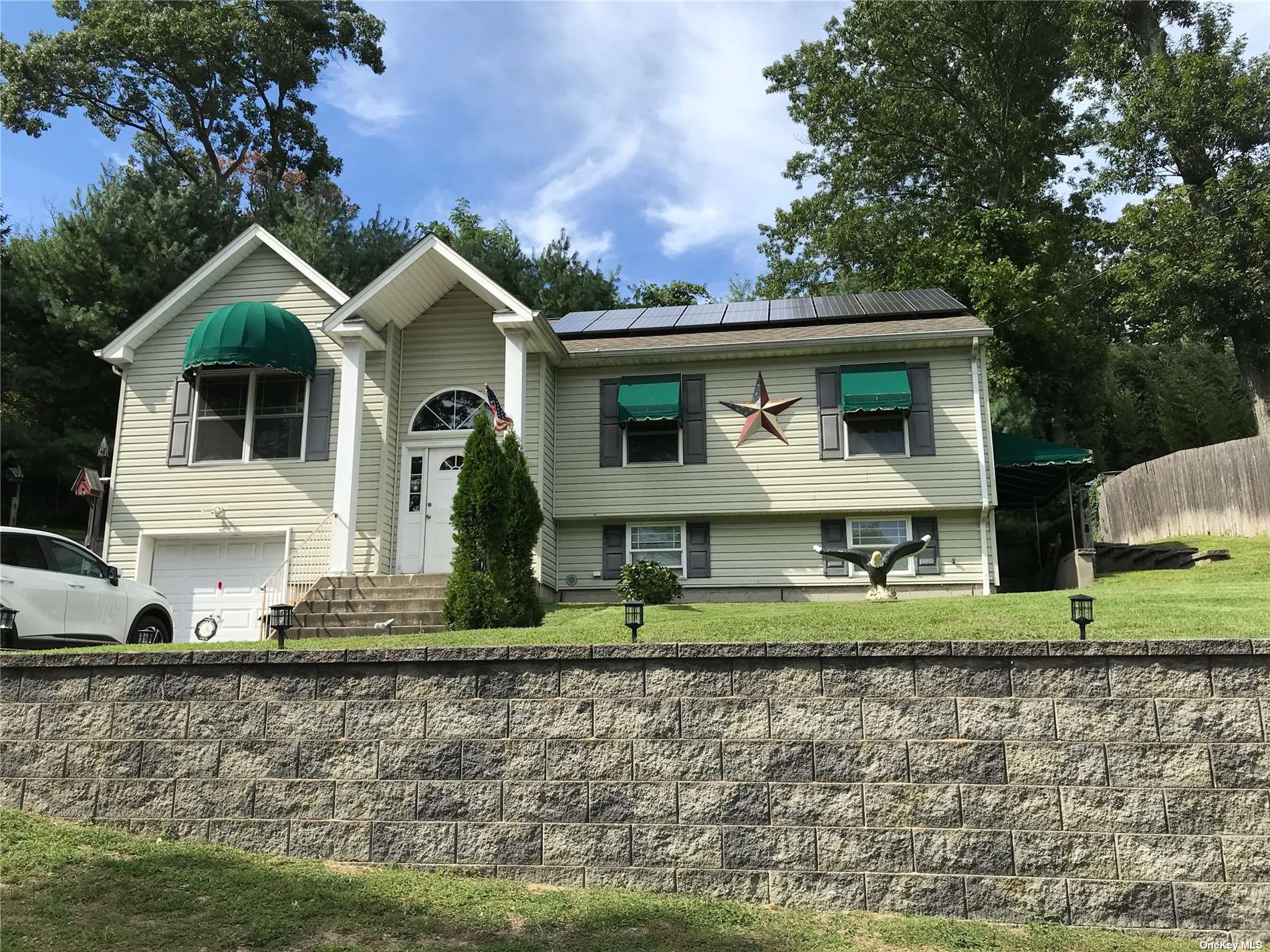 Single Family in Rocky Point - Yucca  Suffolk, NY 11778