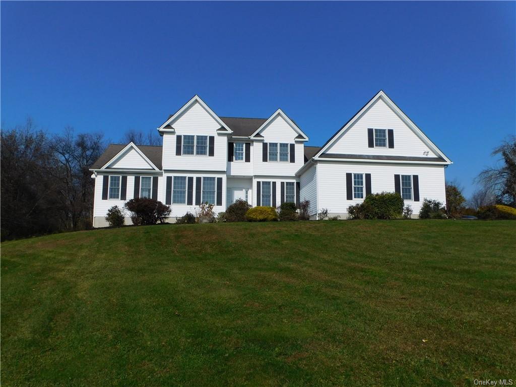 Single Family in La Grange - Reggies  Dutchess, NY 12540