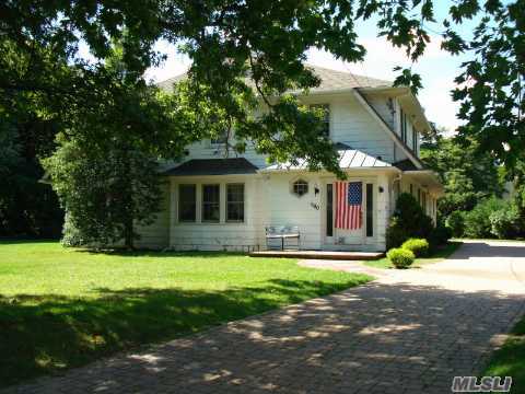 Picture Perfect Colonial W Updated Windows Roof Kit Master Bath Heating Ac And Electric. (2nd Fl Bath And Jacuzzi As Is Condition)