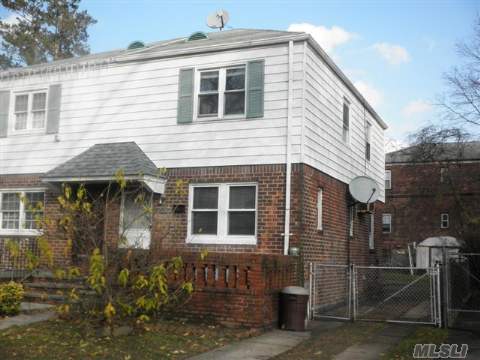 Great Starter Home On Quiet Street. Move-In Condiion, New Oil Heating. School Dist # 26, Ps 162, Jhs 74, Prime Bayside Location.