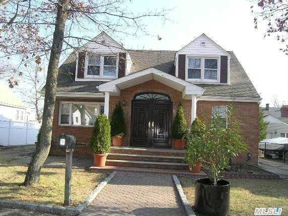 This Exceptional Colonial...Interior Completely Renovated Beautifully Done With A Designers Touch..All New! Open Floor Plan Perfect For Entertaining...Master On 1st Or 2nd Floor, 4-5 Bedrooms/4Bath Balcony Off Master. Gorgeous Wood Floors Through-Out Cac A Must See And Private Beach Rights Too!!!