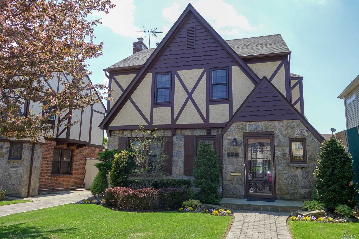 One Of A Kind 4Br English Tudor, Recently Renovated And Expanded. Featuring A Large Open Kitchen, Master Suite, And Full Finished Basement, The Property Also Boasts A Wonderful Outdoor Setup With A Jacuzzi Hot Tub. Located In The Heart Of Whitestone, Close To All Major Shopping, Highways, And Public Transportation.