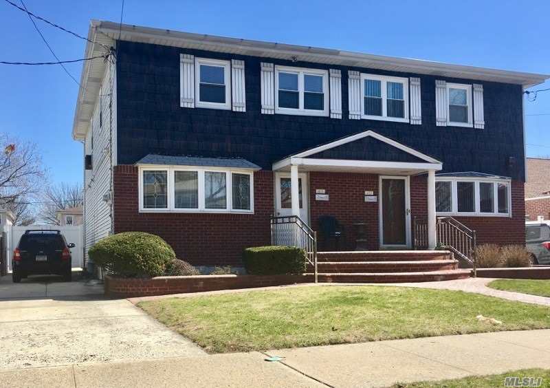 Its A One Of Kind With Xlarge Lot 30X130. New Samsung Appliances. Hardwood Floors Throughout. 3 Bedrooms. 1.5 Bath, Full Finished Basement.