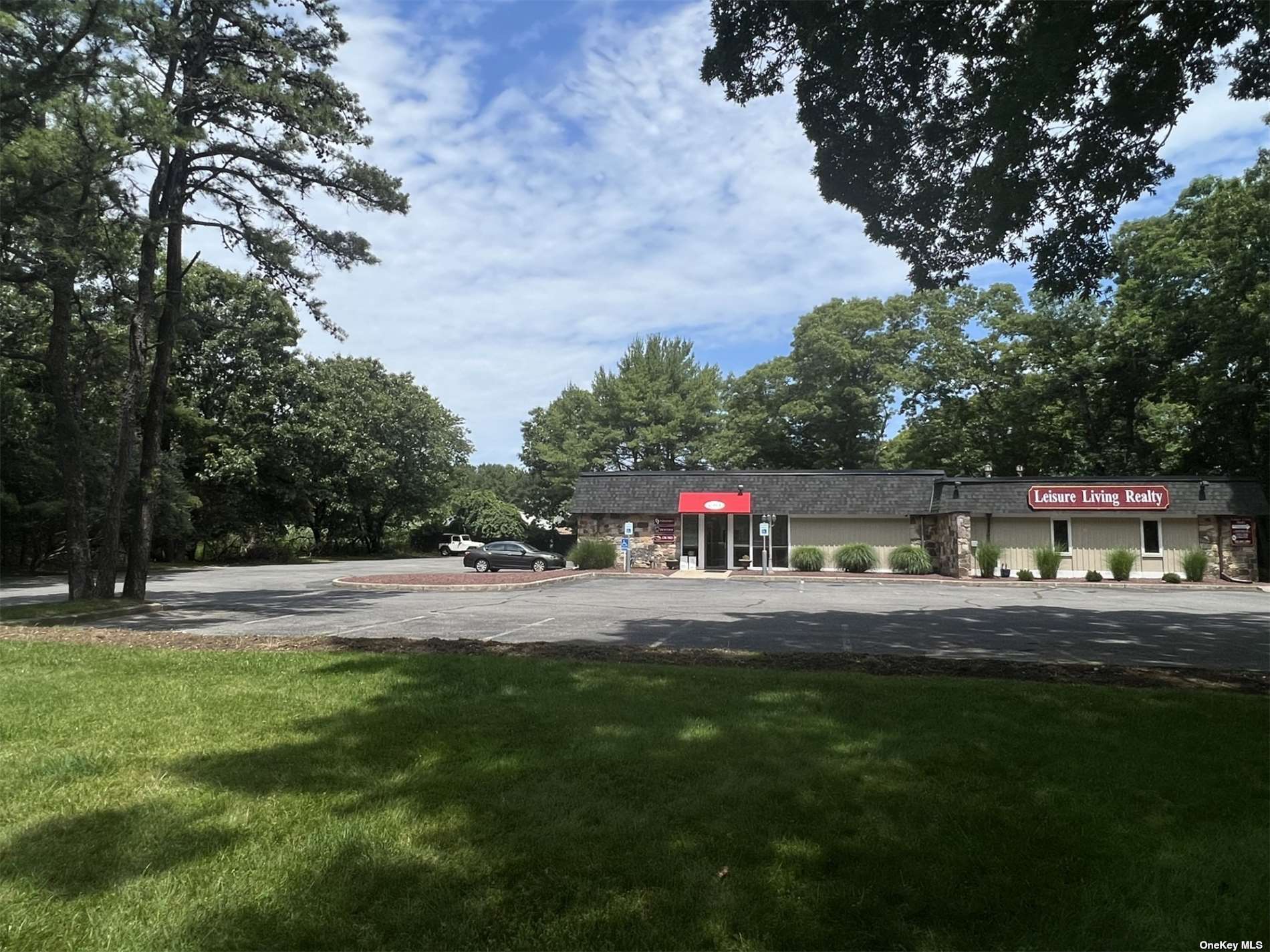 Commercial Lease in Ridge - Whiskey  Suffolk, NY 11961
