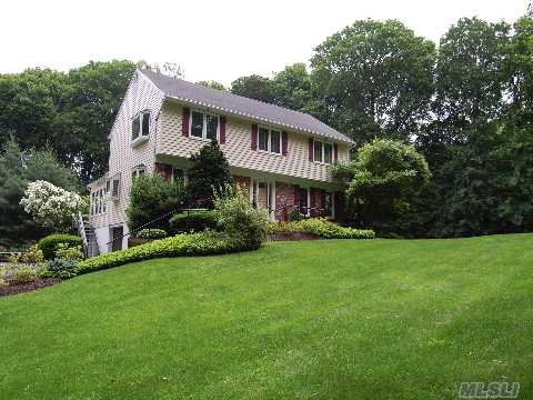 Wonderful 4Br Colonial Set On Over 1 Acre In Oyster Bay Cove With Fabulous Waterview. Great Location To Historic Oyster Bay.  Great Indoor And Outdoor Entertaining. Lovely Gardens.Beach And Mooring.