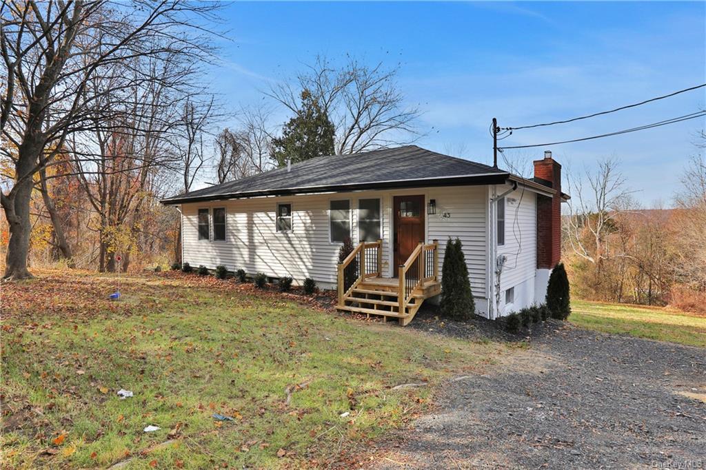 Single Family in Union Vale - Obrien Hill  Dutchess, NY 12585