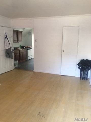 Spacious 2 BR Living room , 2 bedroom, kitchen and bath. close to st johns college , convenient location. close to high way easy commute.