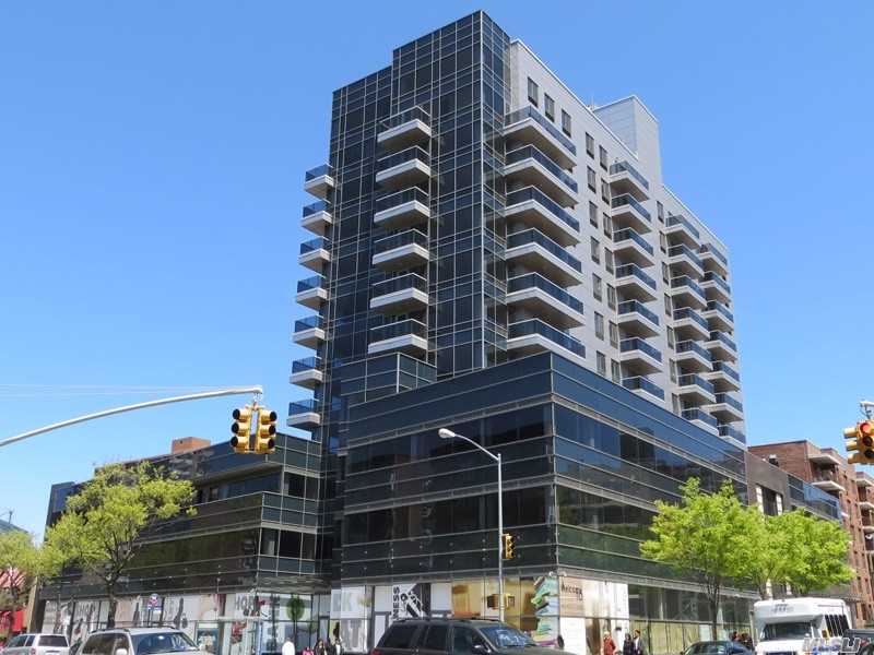 Glass & Steel Building Under Class A Management In Downtown Flushing. 24 Hours Doorman. Nfc Technology For Entrance. Ptac Energy Efficient For Heating & Ac. Washer & Dryer In Unit. 2 Full Baths. 2 Bedrooms. Balcony Overlooking Manhattan (66Sqft). Under 15 Yrs Tax Abatement Since 2012. Common Charge Included Heat, Gas, Water, Garbage Disposal, 24 Hours Security.