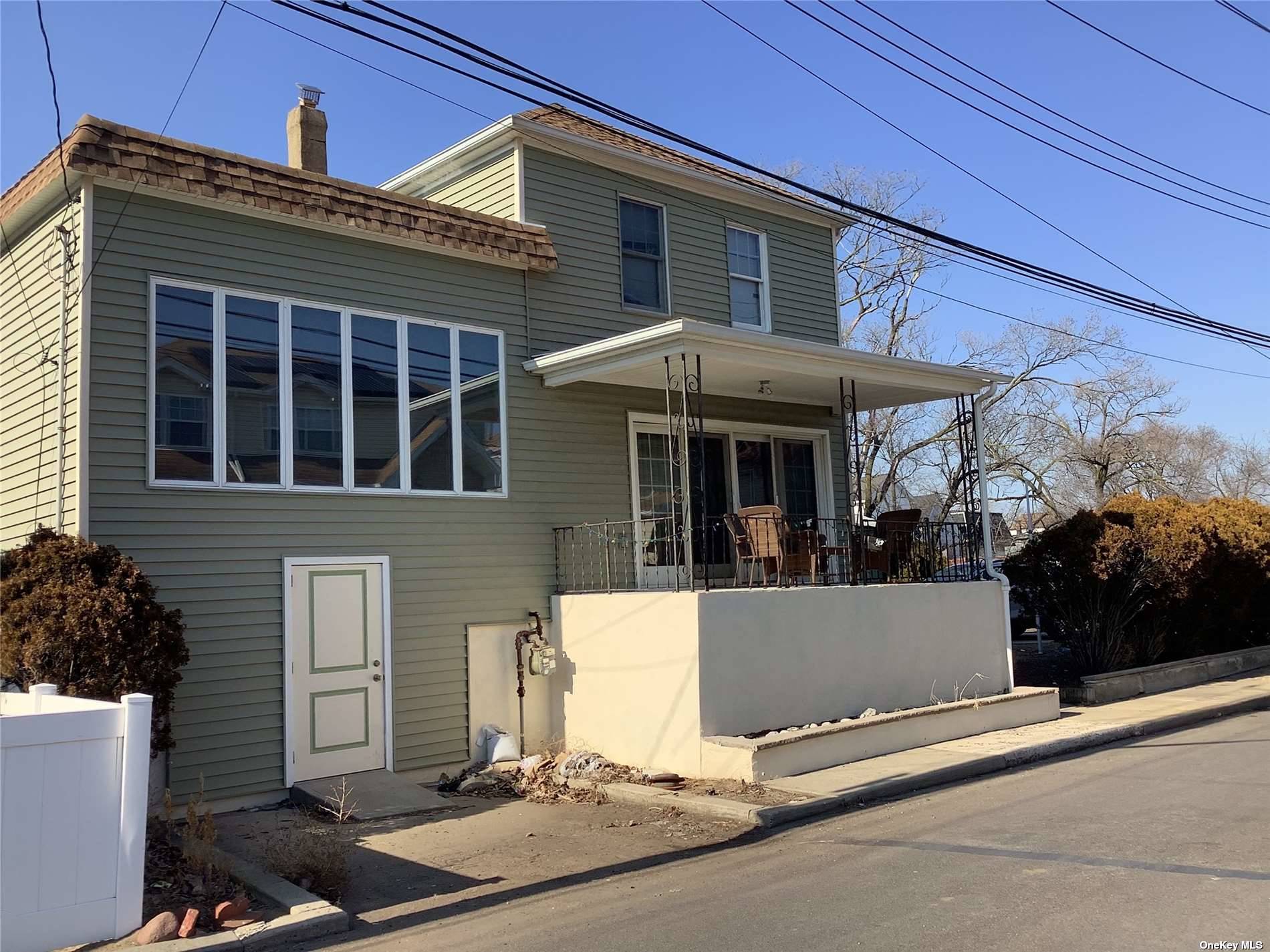 Single Family in Howard Beach - 1st  Queens, NY 11414