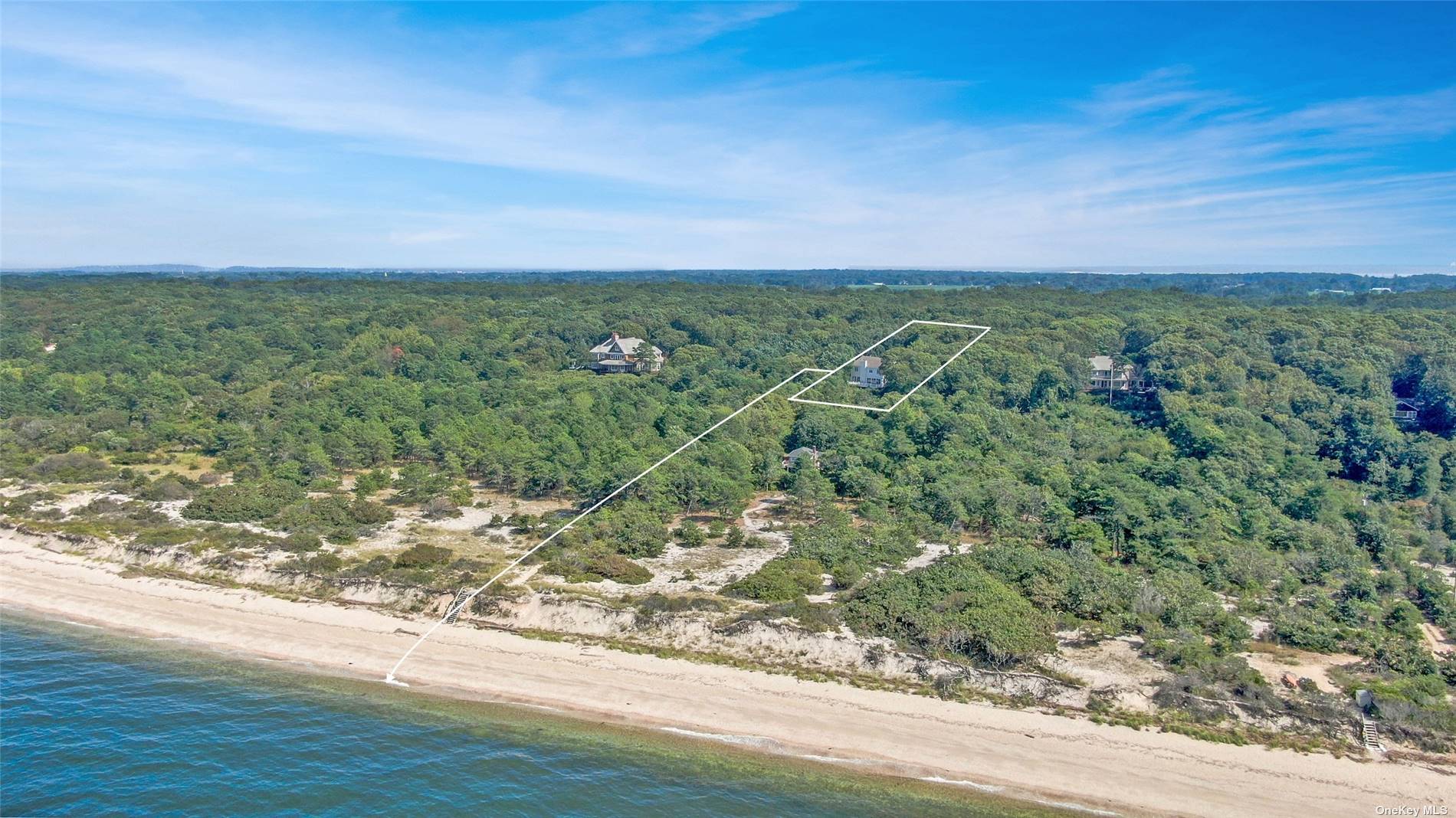 House in Peconic - Soundview  Suffolk, NY 11958