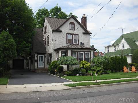 This Beautiful,Spacious Move In Colonial Offers Three Full Bedroom And 1.1/2 Baths. Many Upgrades New Roof,Patio,New Powderm,New Pvc Fence Drivway,To Much To List!Traditional Fireplace,Formal Dr, Lr,Office, Full Finshed Attic And Basement - Plus Storage! Parquet Woodfloors Amazing Sd#20! Dont Drive By Spacious/Airy Home!Call For A Private Viewing. Will Listen To All Offers