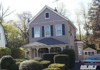 Charming Terrace Manor Front Porch Colonial Backing Private Estate.  Separate Artist Studio