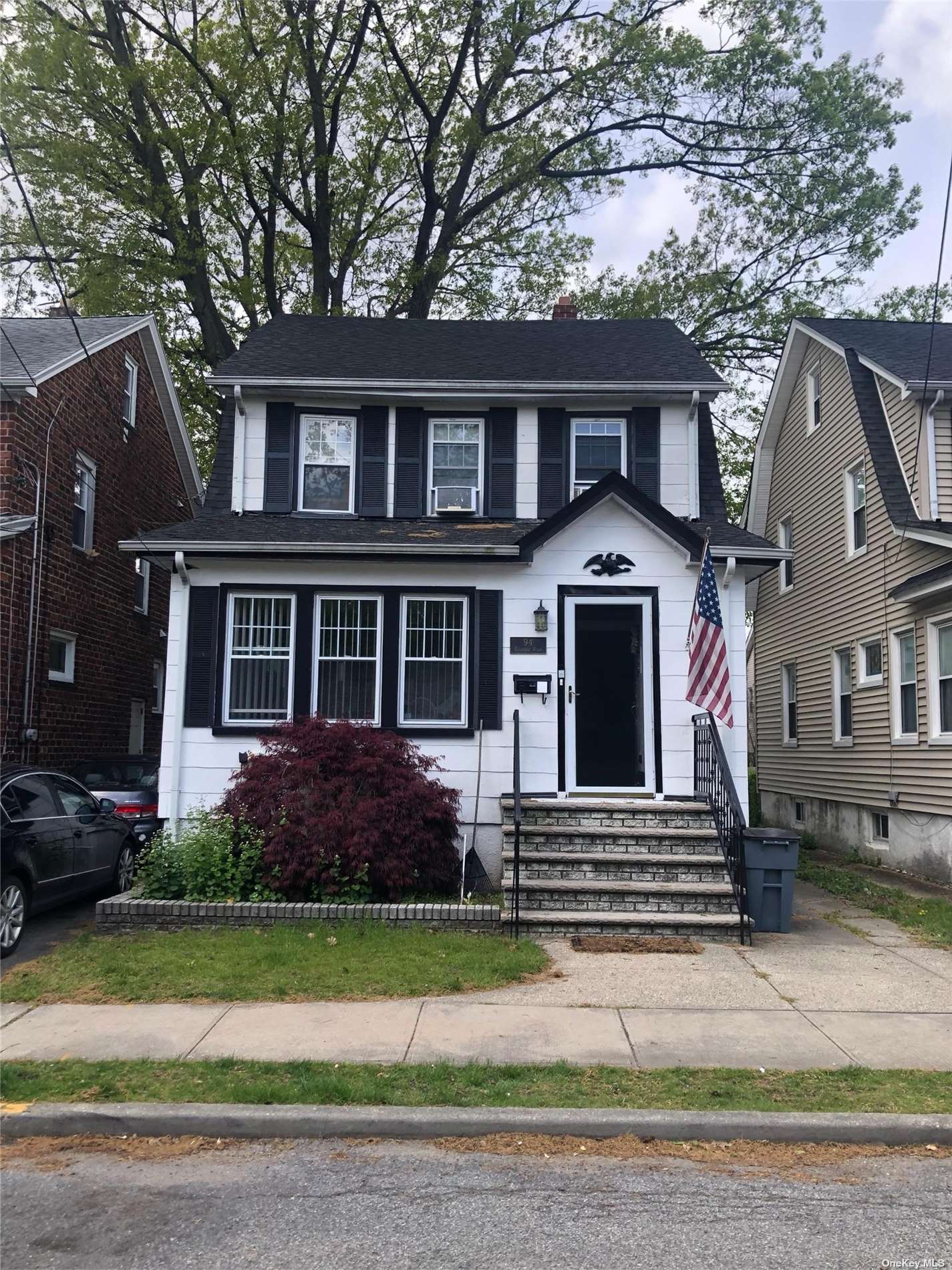 Listing in Floral Park, NY
