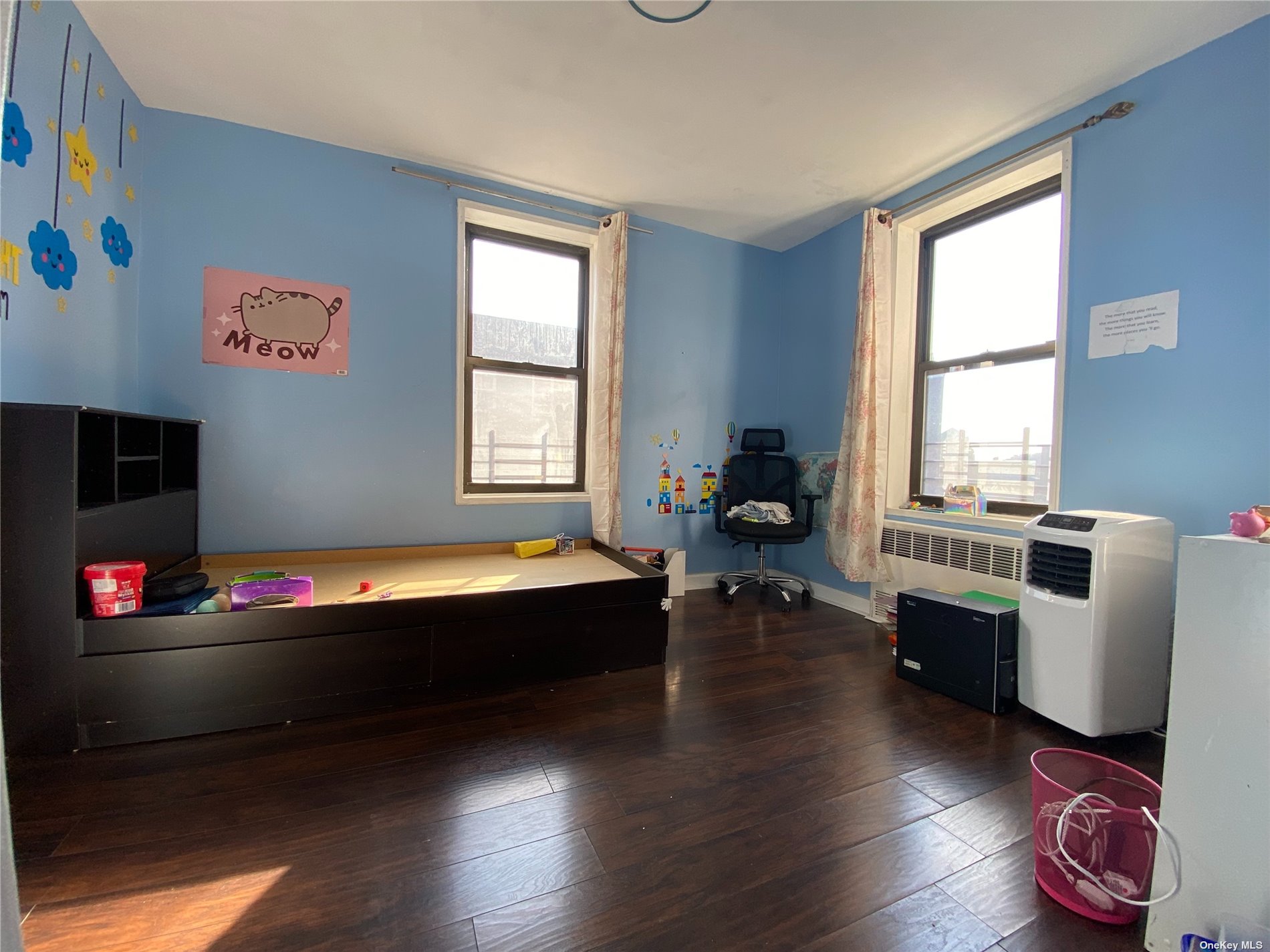 House in Jackson Heights - 34th Road  Queens, NY 11372