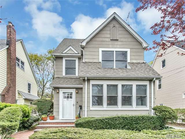 Sunny Open Floor Plan! Spacious Colonial With 4 Bedrooms And 2.5 Baths. Formal Living Room And Dining Room. Sunny Den, Eat-In Kitchen With Sliding Doors To Brick Patio And Nice Backyard. Full Finished Playroom. Conveniently Located Near Buses, Lirr, Parks, Library, Shopping & Town. Lakeville Elementary- Great Neck South Middle & High Schools