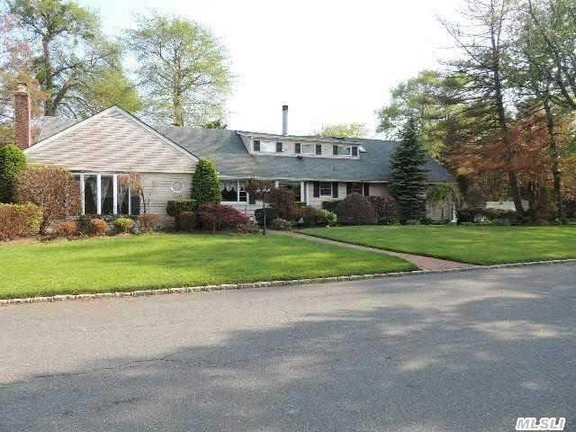 Absolutely The Largest Sized Property For Sale In Old Harbor Green..150X100..Nothing Else Like This 5 Br..3.5 Bath Farm Ranch..Mid Block..New Boiler/Cac Compressor/200 Amp Elec..Living Rm W/Fplc..Some Wood Flrs..Skylit Master Br W/Bath..Guest Rm W/Bth On Grnd Flr..Large Eik W/Ct Flrs..2 Car Gar..Gorgeous Wide Prof Landscaped Oasis W/Gunite Free Form Pool..Txs R/W/Star..