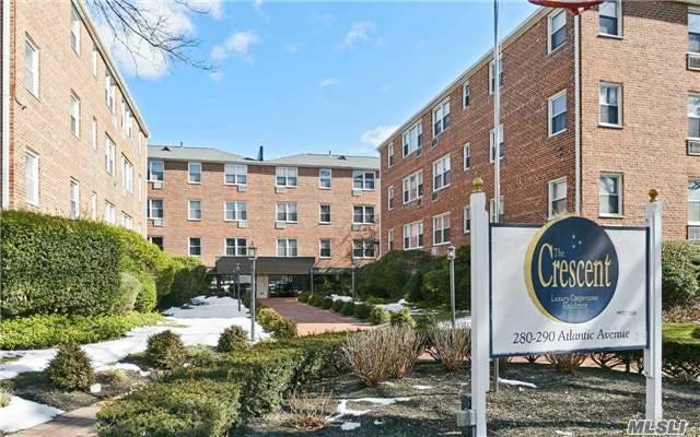 Bright & Spacious 1 Bedroom Apartment, Open Floor Plan, Hardwood Floors, Updated Bathroom & Kitchen With Stainless Steel Appliances, Tons Of Storage. Apartment Comes With Storage Unit. Building Has Many Amenities - Gym, Community Room And Laundry On Every Floor. Close To Lirr.