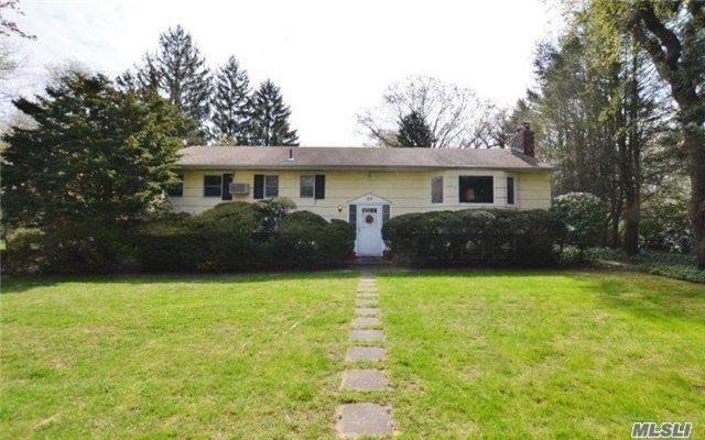 Great Opportunity In Lovely Maplewood Area!