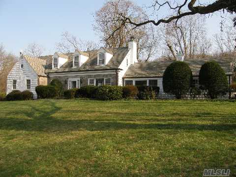 Stately Colonial On 2+Acres With Sep Out Building, Recently Renovated For Home/Office,... Charm, 2 Fpls, Mouldings, Slate Roof, Storage Galore,  Winter Waterviews! 