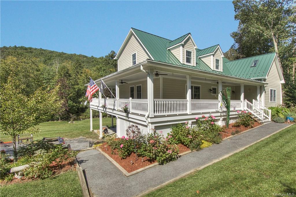 Single Family in Warwick - Buttermilk Falls  Orange, NY 10990