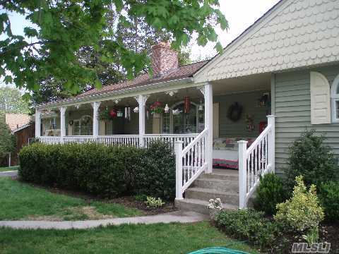 The Best Location! 4 Bedrooms One Level.Maple Kitchen(5Yrs)Corian Counters,W/Sliders From Fdr To Trex Deck/Pvt Yard,Anderson Wndws,Lotsa Closets,Crown Moldings,Fpl/Custom Mantle,Hi-Hats,Htg/Hw Heater(5Yrs),Fully Fenced,Country Front Porch,2 Ceiling Fans,Lite/Brite Fin Bsmt W/Access Wndw & Full Bth(Room For Mom),Handicapped Access. 'A Great Home On The Ranch' Taxes Reduced